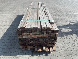 Ca. 272x Hardhouten Onderliggers Geschaafd, 42x57mm, lengte 3/275cm, 2